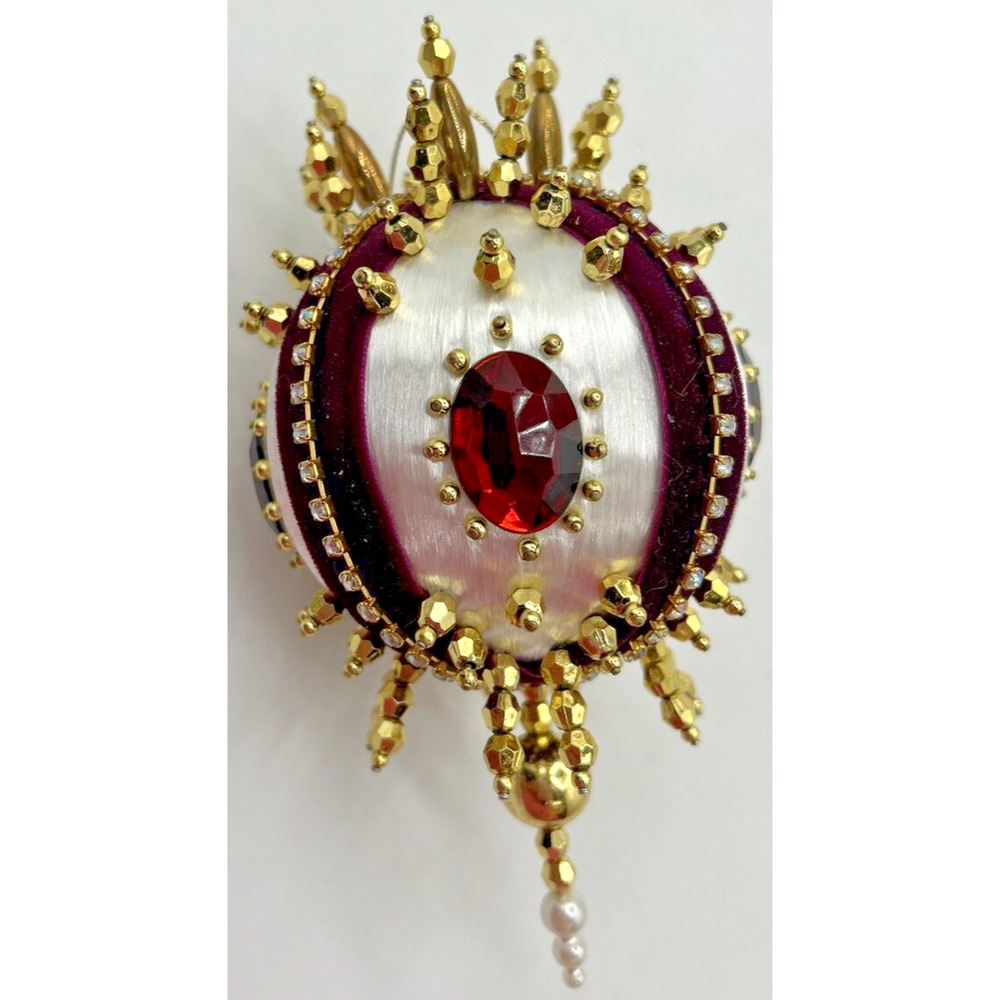 Mary Maxim‎ Design Works Beaded Ornament Kit #6352 Finished Ornament & Box U134